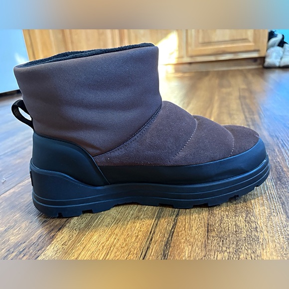 ♥️💖 UGG Classic KLAMUTH MINI SUEDE CLASSIC BOOTS Chocolate Brown EUC - Picture 15 of 16